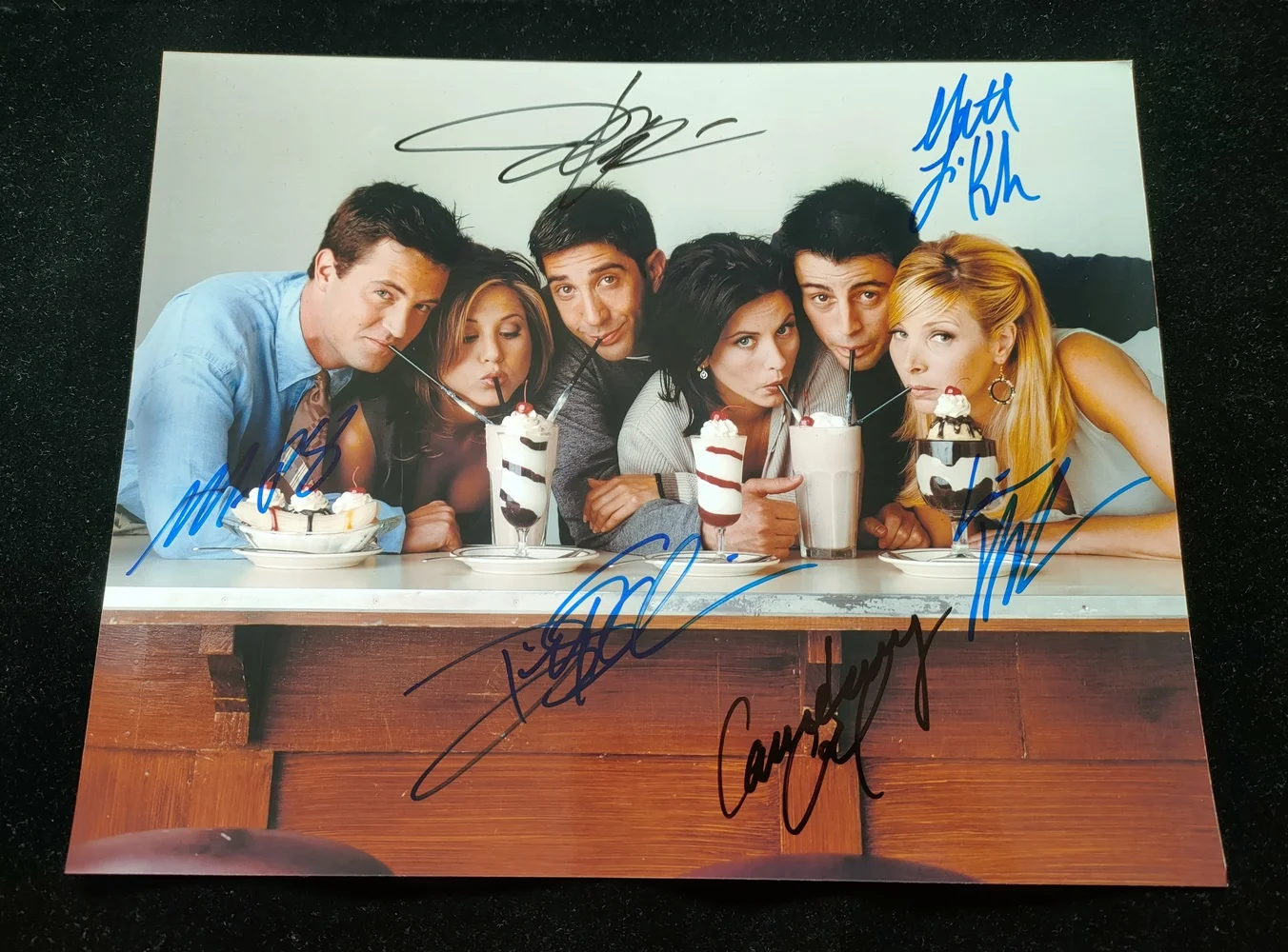 Friends Autographed Signed Group Photo Picture 8*10 inches Stars Gifts Collection Collectibles