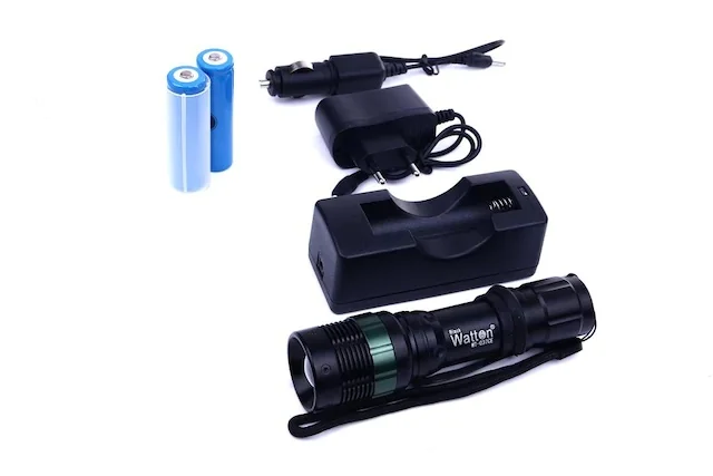 

Watton WT-037 Original 500 Lumens Rechargeable Zoomlu Emergency Flashlight 429582604