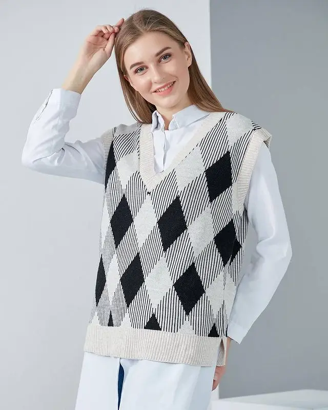 2020 Sweater Women Fashion Knitted Diamond Pattern  Old School style Casual  Female  Pullover Vest Femme женские свитера