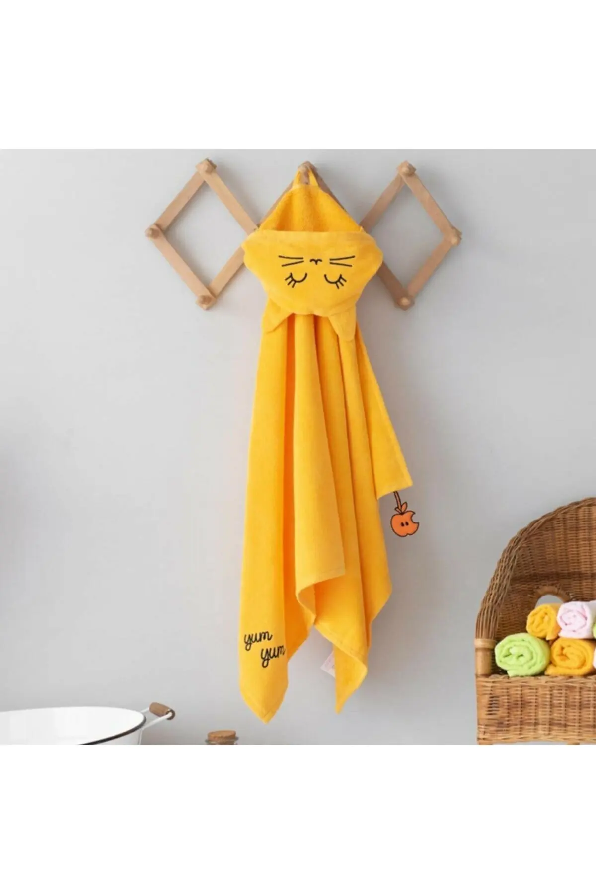 

Milk & Moo yellow Velvet Yellow Chubby Cat Swaddle Towel meow meow baby bathrobe animal kids towel