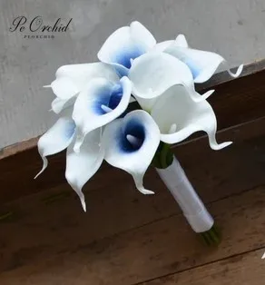 PEORCHID-Azul Royal Marfim Buquês de noiva, Mão Lírios brancos, Flores do casamento, Damas de honra, Rosas Artificiais