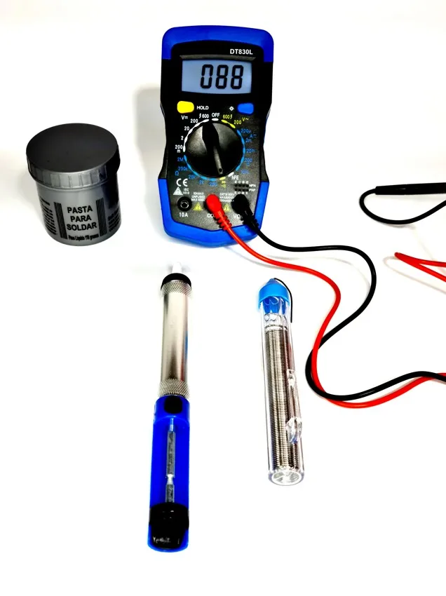 DIGITAL MULTIMETER WITH LCD VISOR + SUGER + PASTE + TIN