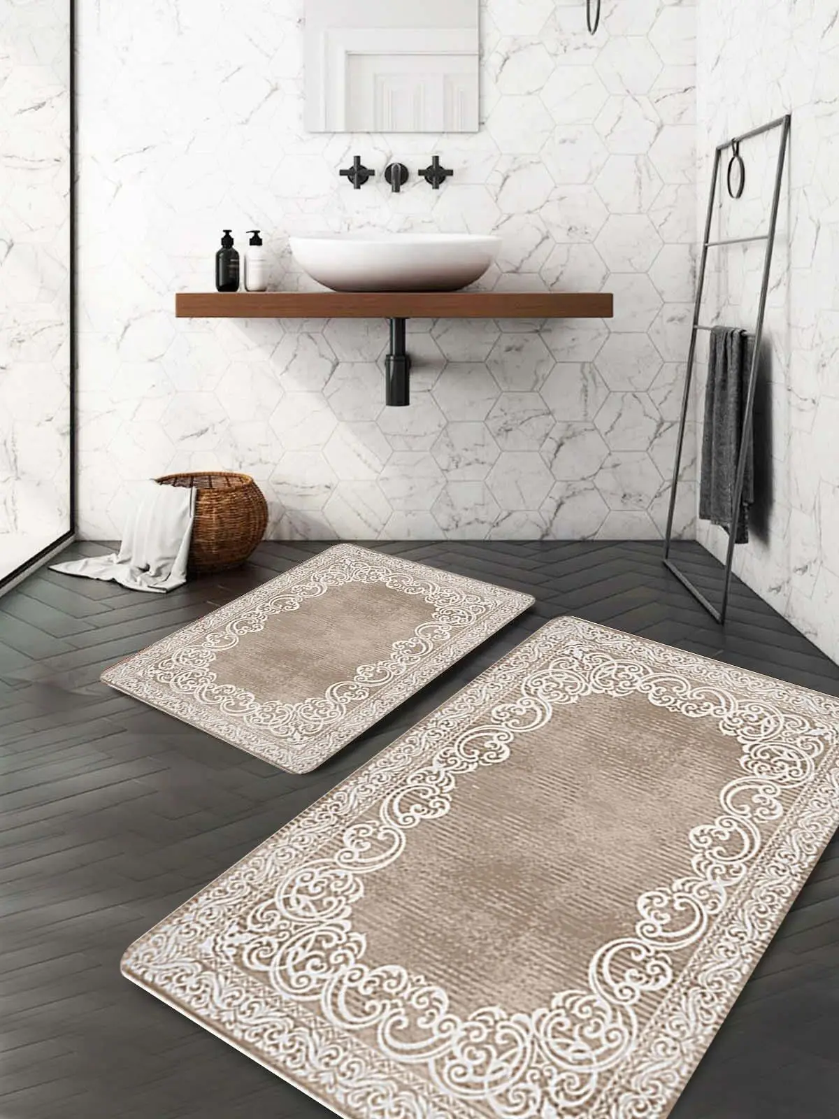 Classic Motif Brown Bath Mat Super Absorbent Floor Anti Slip Quick Drying Bathroom Carpet Easy To Clean