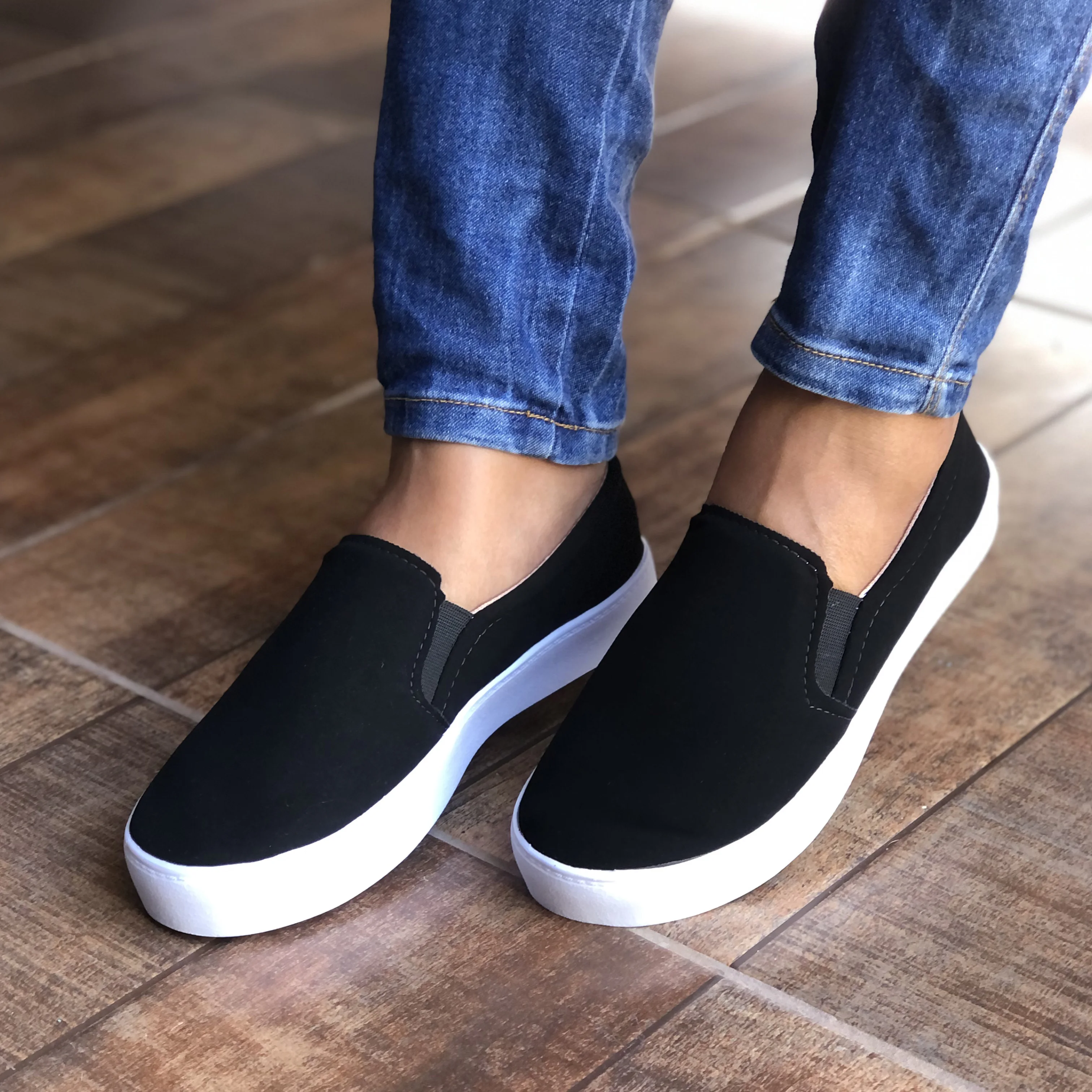 Women Shoes Comfortable Black Slip on Casual Dmat