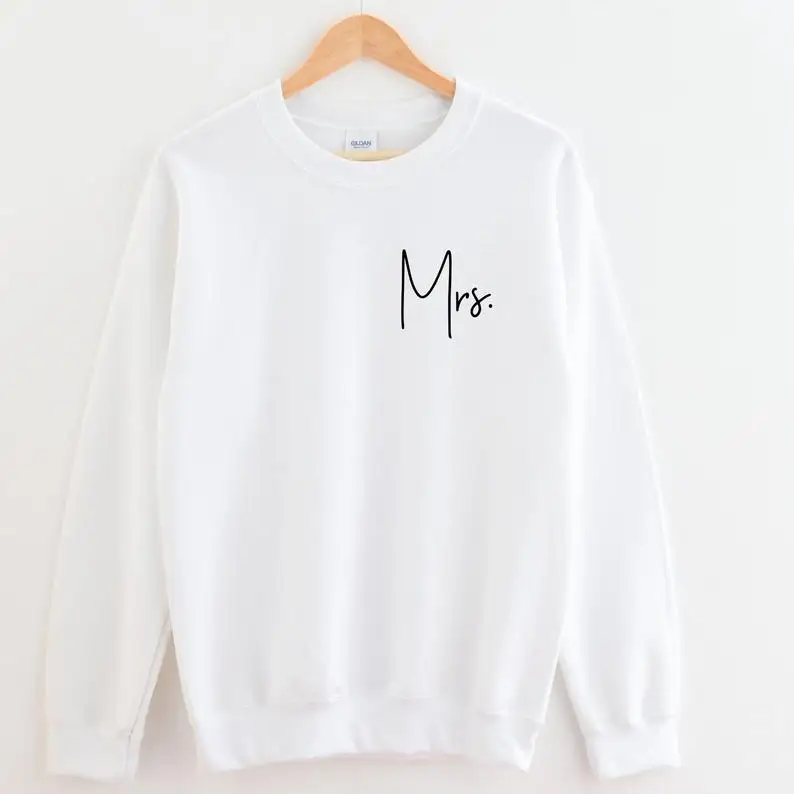 

Skuggnas New Arrival Mrs Sweatshirt Bride Sweatshirt Honeymoon Engagement Gift Future Mrs Wife Sweatshirt Couple's Jumper