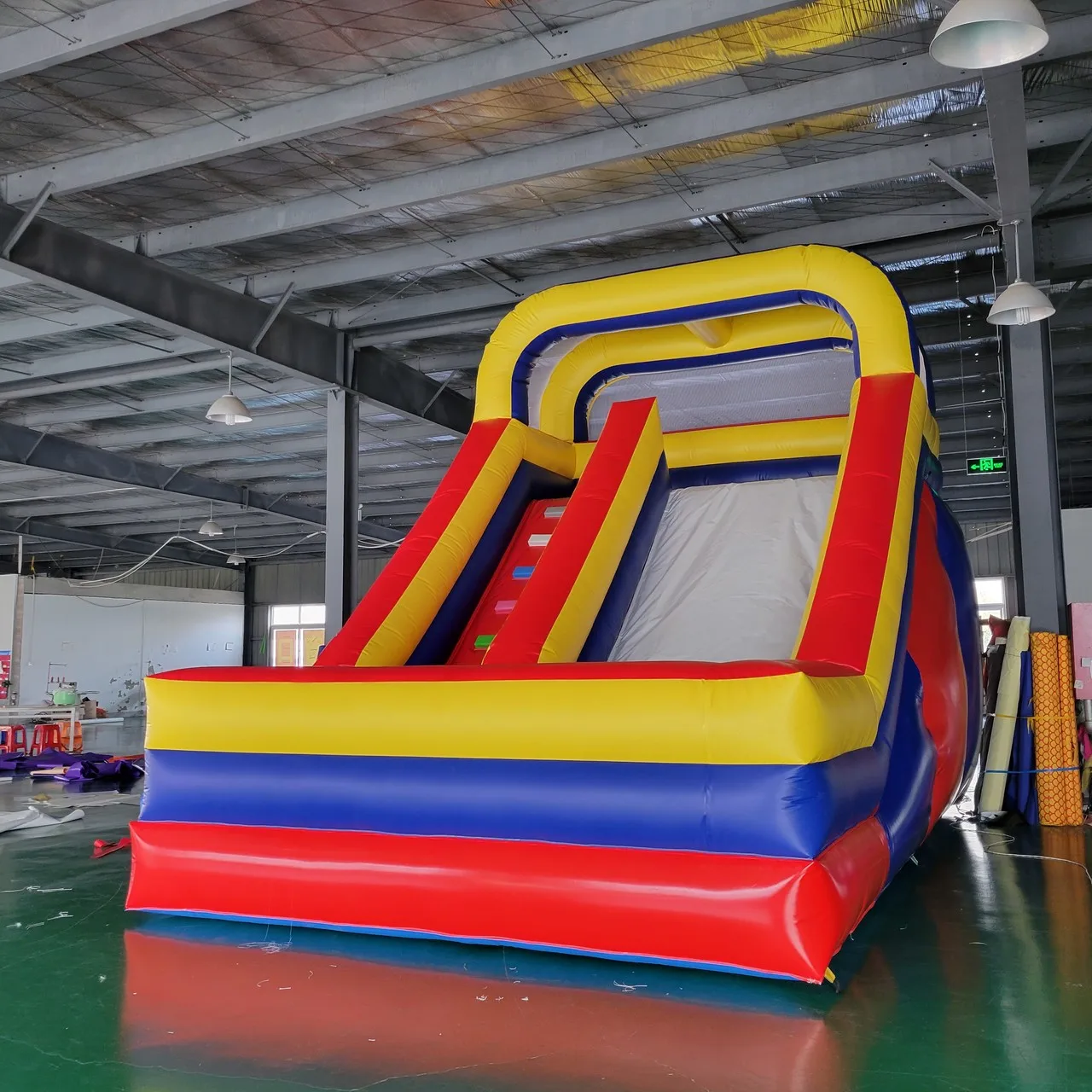 Inflatable Dry Children Slide, Large Trampoline Free Blower, China Factory Commercial