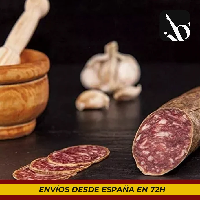 JOSELITO SALCHICHON is elegant and delicate. Made with the noble parts of the pig. Natural healing over 6 months.