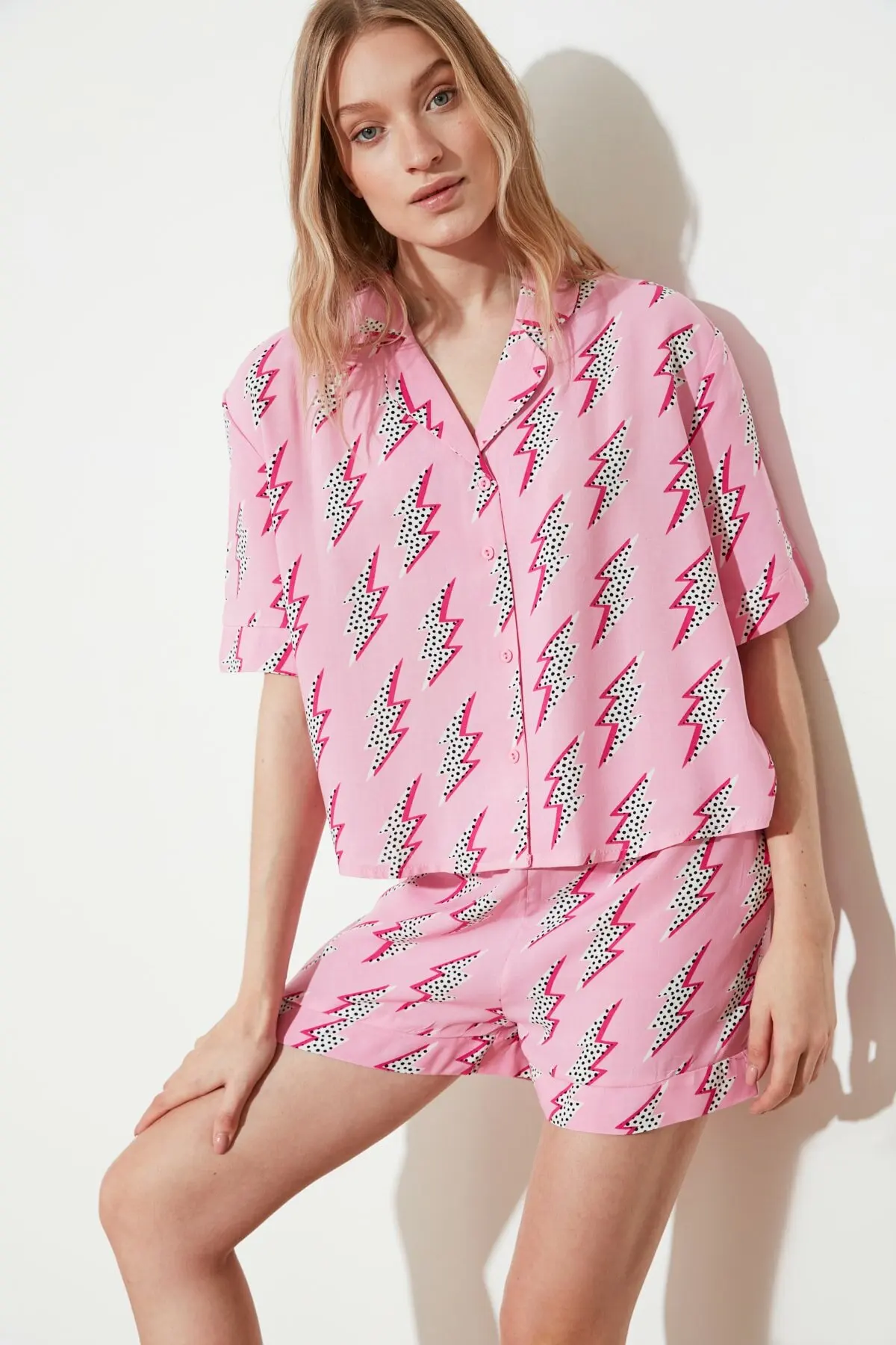 Women's Lightning Pattern Woven Pajamas Set Summer Short Sleeve Femme Two Piece Shirt Shorts Set Casual Home Clothing Button 2021 New Sleepwear Homewear Cute Comfy