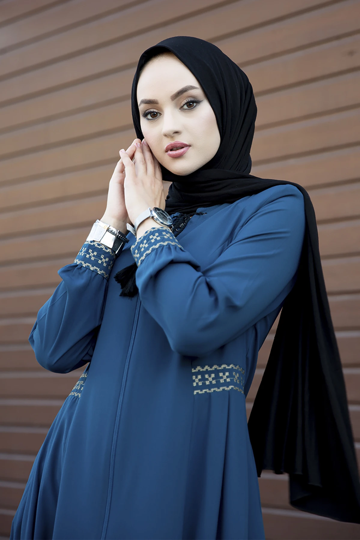 Women Embroidered Full Length Zippered Hijab Abaya Ramadan Eid Djellaba Hot Sale Dubai Fashion Shiny Puff Sleeve Muslim Dress