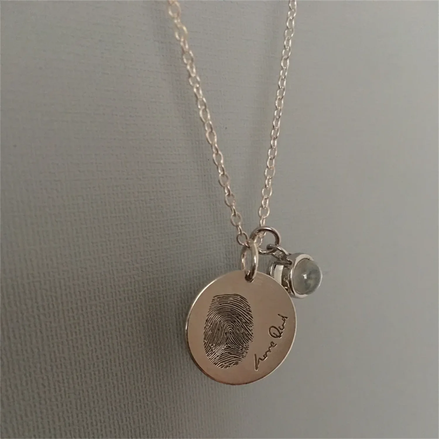 Custom Thumbprint Necklace Personalized Fingerprint Pendant Customized Memorial Nameplate Pet Fingerprint Necklace Jewelry Gift