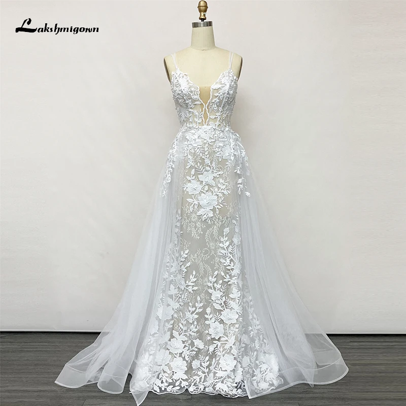 Robes de mariée A-ligne brodées en dentelle de fleurs à col en V, robe de mariée en tulle, appliques dos nu, gaine à bretelles spaghetti, balayage exquis