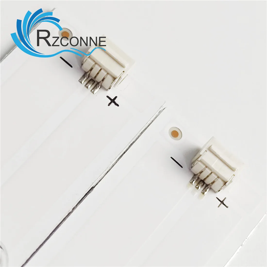 Bande de rétro-éclairage LED 835mm, 8 lampes pour DEV0PS 1.30.B.