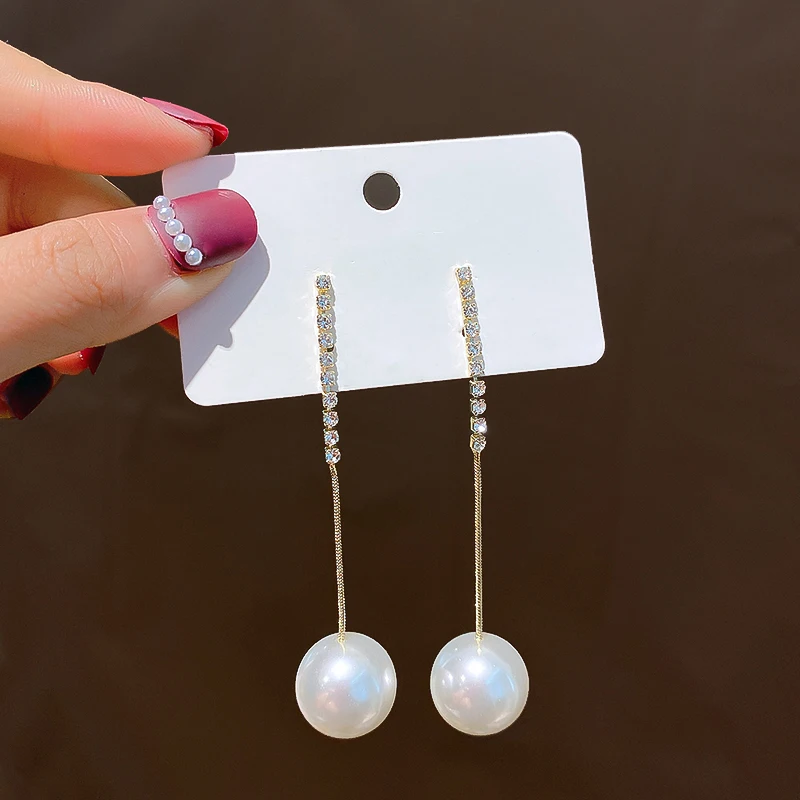 Neue klassische elegante Imitationsperlen-Ohrringe für Damen, Kristall-Langquasten-Ohrringe, exquisite Tropfenohrringe, Hochzeitsschmuck. – Detail 24