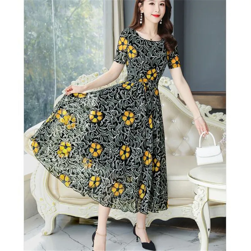 

Beach dress 2020 Korean summer new style O-neck Slim was thin and covered belly fashion short-sleeved chiffon printed dress