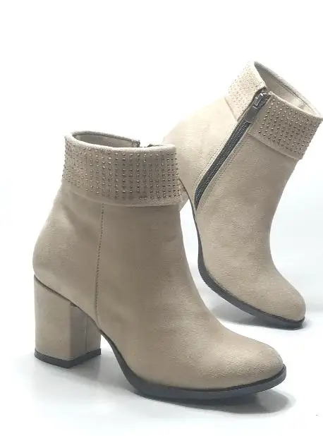 WOMEN'S BOOTS CHELSEA MODEL CREAM COLOR THICK HEELED BOOTS. SUEDE MATERIAL. QUALITY, OFFICE, WEDDING, TRAVEL,NEW FASHION, MODERN