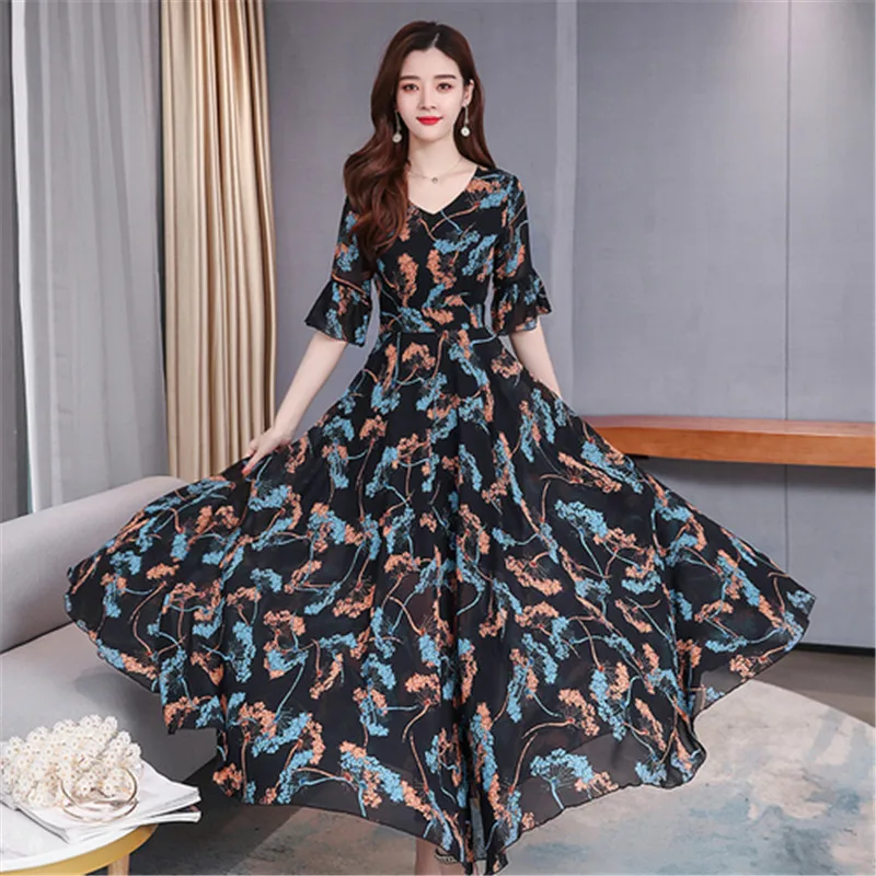 Beach dress 2020 summer new temperament V-neck short-sleeved fashion printing waist was thin and long vacation chiffon dress