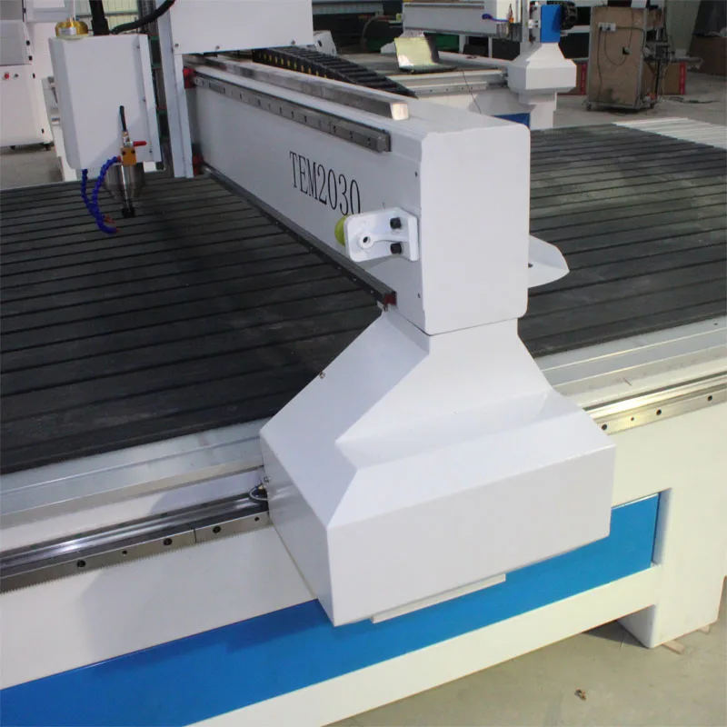 Máquina enrutadora cnc de gran tamaño para carpintería, enrutador grabador de 4 ejes de alta eficiencia para muebles de madera, enrutador de grabado de metal cnc