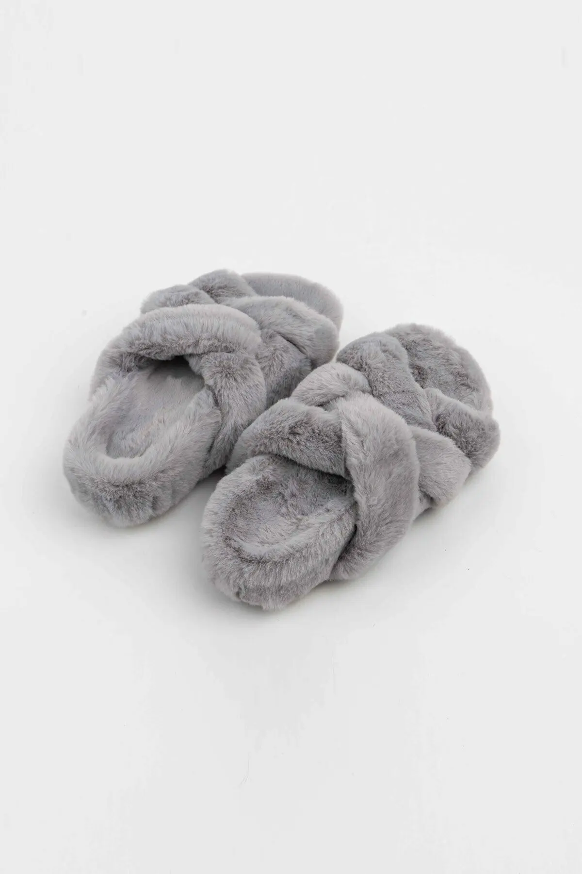 

Ladies Warm Home Slippers Women Plush Flat Shoes Female Slip On Furry Indoor Slipper Winter Footwear Woman Flip Flops