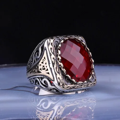 el-anillo-otomano-plateado-de-estilo-turco-con-piedra-de-circon-rojo-esta-hecho-a-mano