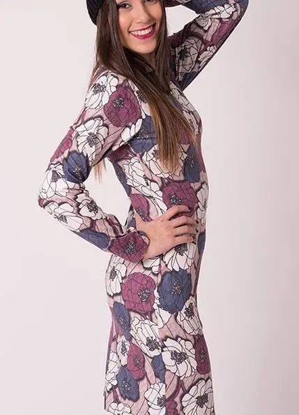 Elegant Women's Slim Dress Long Sleeve floral Print Dress with Finite Fabric It features a black live finished neck, perfect for any occasion. Discover Spanish fashion!