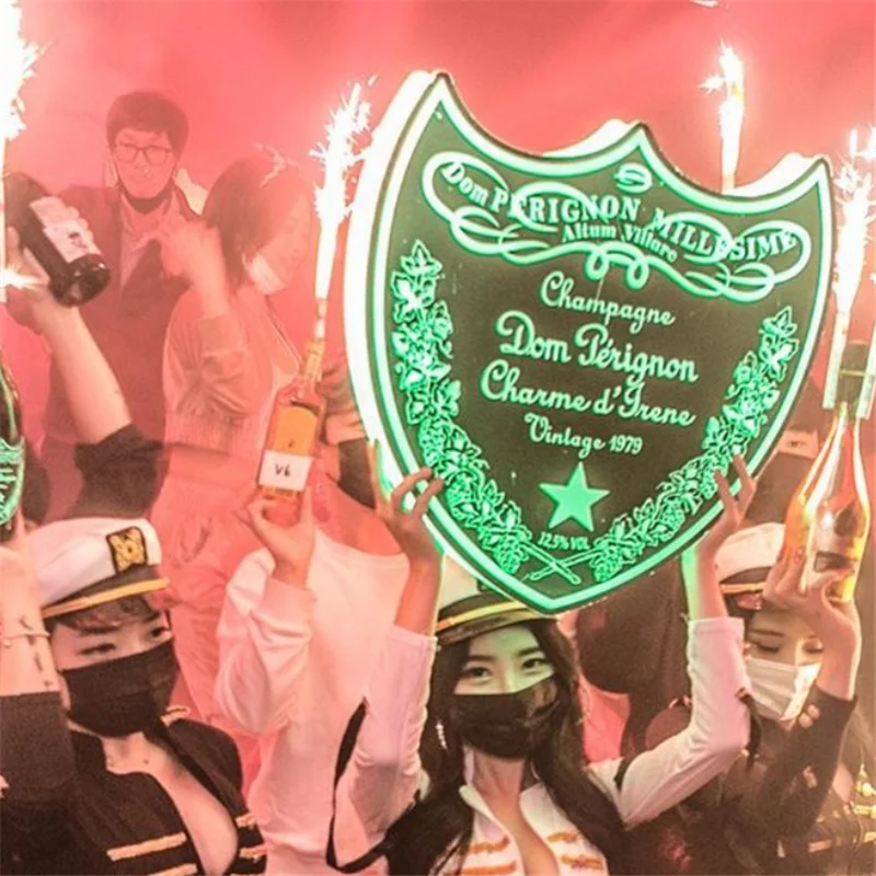 ANGEPASST LOGO D OM P CHAMPAGNER FLASCHE PRESENTER