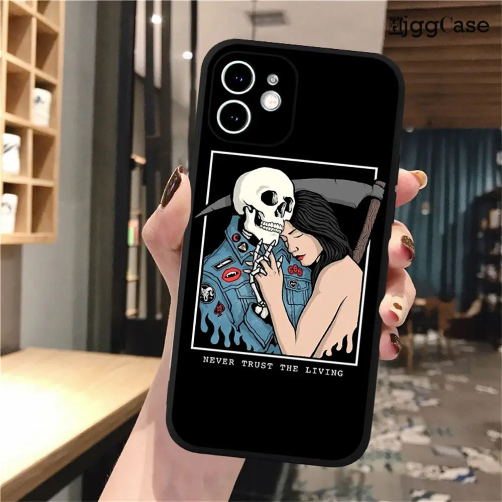 Black Phone Case For iPhone 15 14 13 12 11 Pro XS Max 6 S 8 7 Plus X XR SE 12Mini Grim Reaper Skull Skeleton Soft Silicone Cover