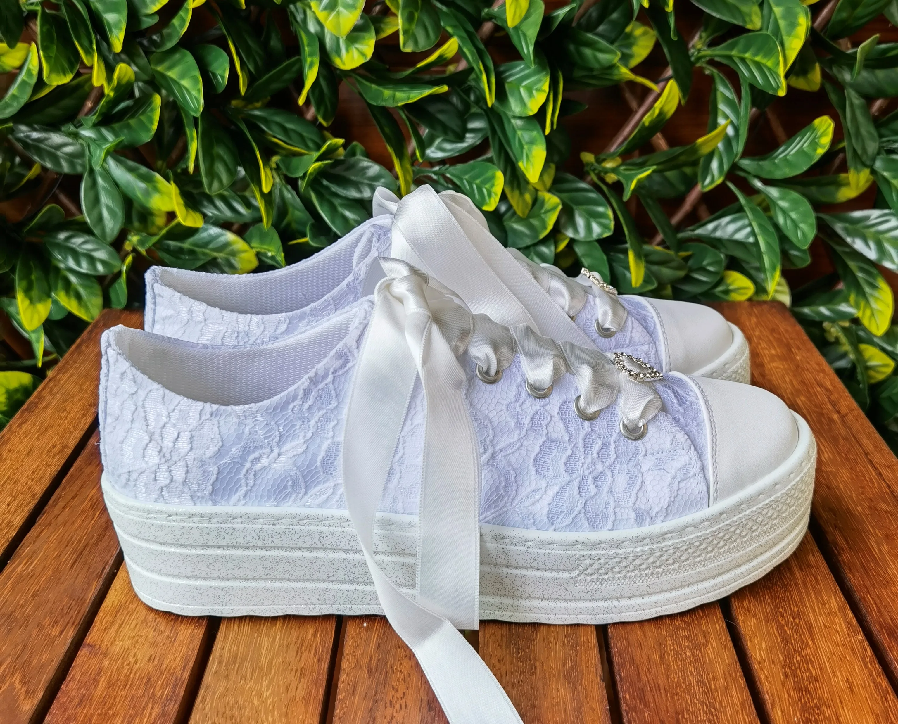 

2022 Luxury White Lace 3 CM Bridal Shoes Stilo Shoes Quality Women Wedding Wedding Dress White Lace Bridal Sneakers quality