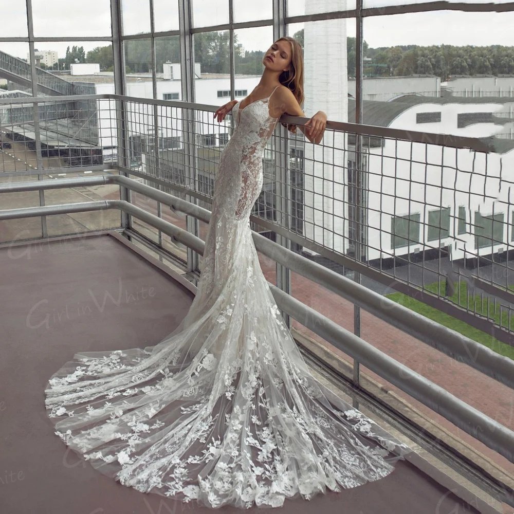 Luksusowe koronki suknia ślubna z aplikacjami syrenka Vestidos De Novia Sexy Illusion bez pleców, długa suknia ślubna pociąg Bridal Robe De Mariée