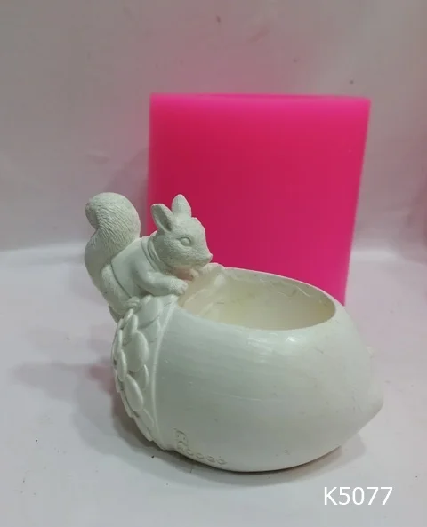 

Squirrel flower pot silicone mold diy,clay,flower,ornament,decor,decoration,home decor,handmade,modelling,cake,pastry,home