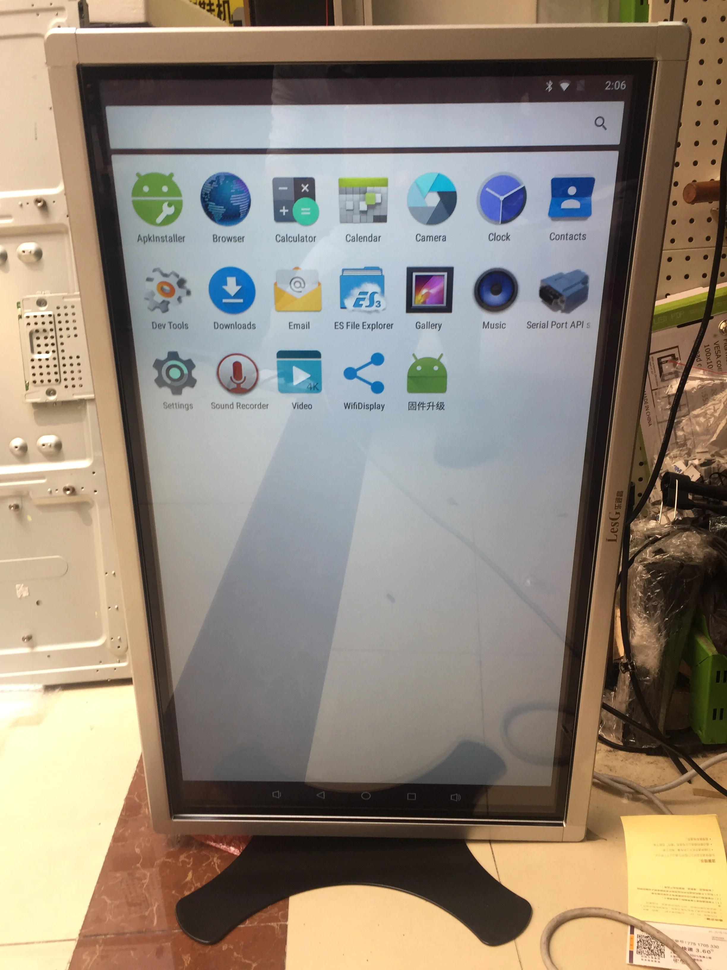 Portable on table  AIO 15.6 17 18 19  21.5 23.6 27 28 32  inch digital smart signage lcd touch screen Display with pc buit in