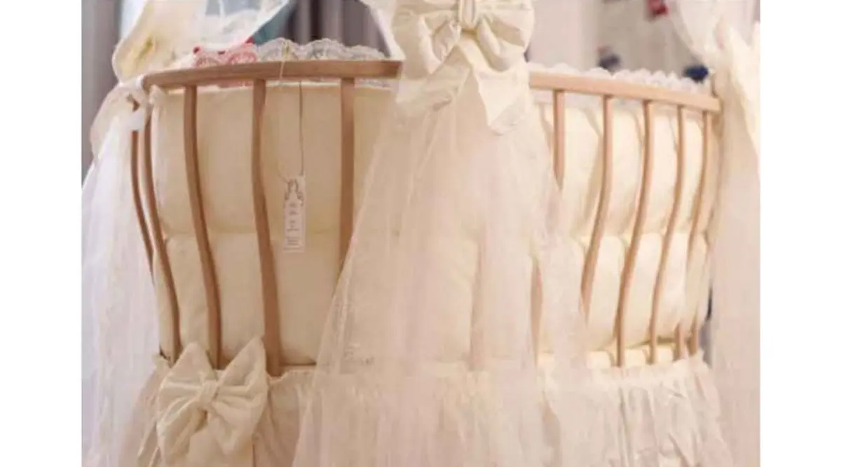 Cuna de bebé de madera Natural,