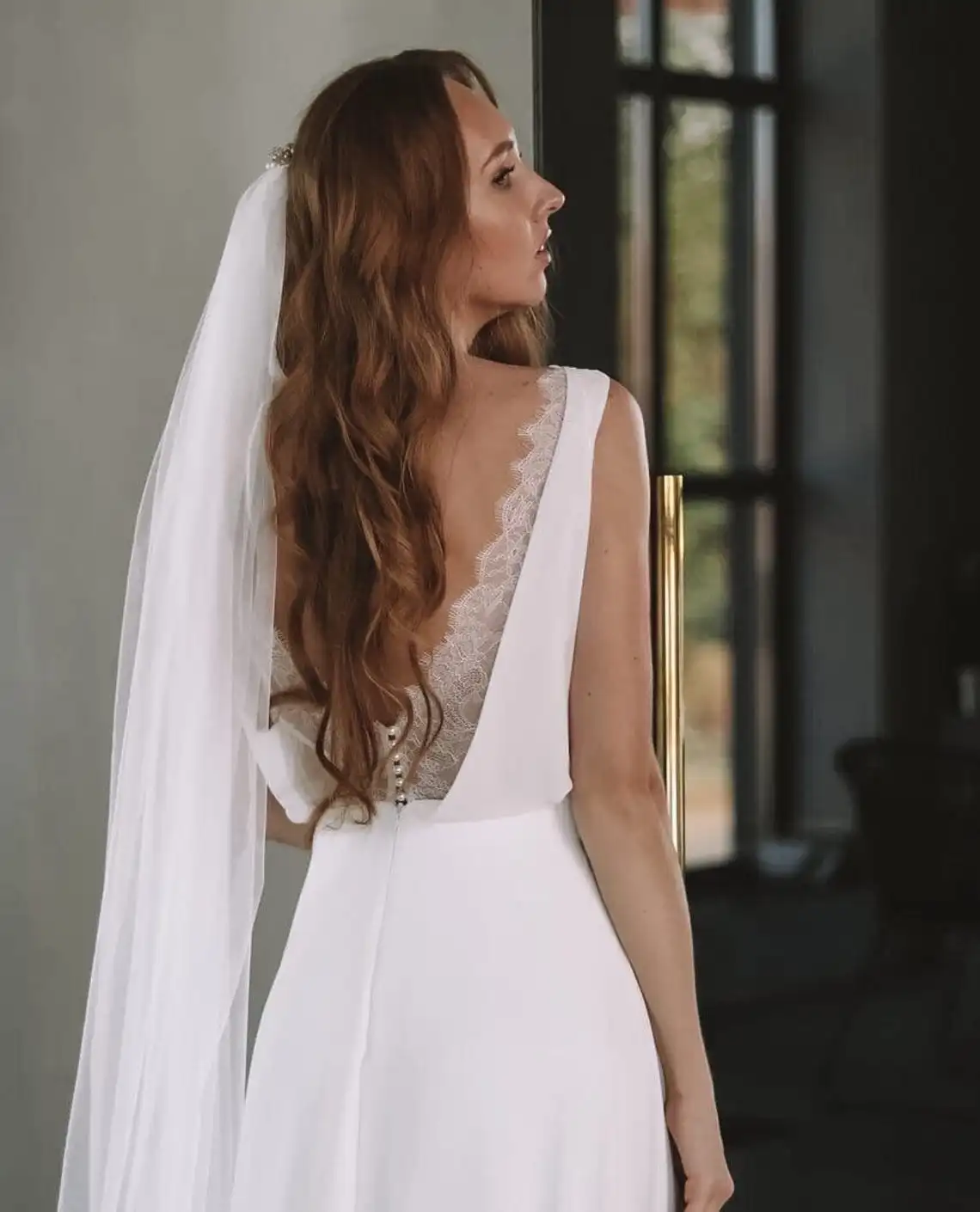 CloverBridal Simple Criss-cross V Neck Boho Wedding Dress 2021 Crepe Open Back Romantic Bridal Gown WW8395