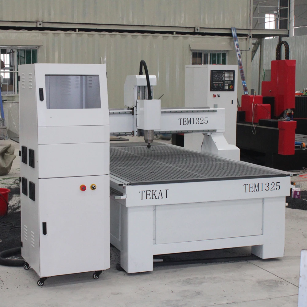 Tekai boa qualidade 1325 cnc roteador 4 eixos kit máquina de gravura em madeira máquinas para porta do painel que faz