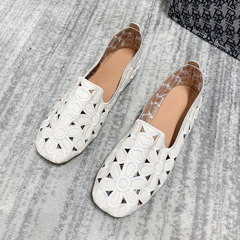 Cheap Summer Cutout White Leather Shoes Women's Breathable Hollow Ballet Flats Female Chic Flower Loafers Easy Shoes Big Size 42