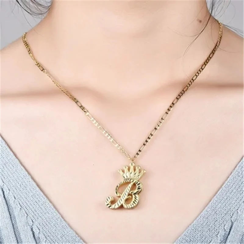 Sample Layer Large Letter Crown Pendant Gold Plated Personalized Jewelry Custom Initial Necklace For Women/Men Gift
