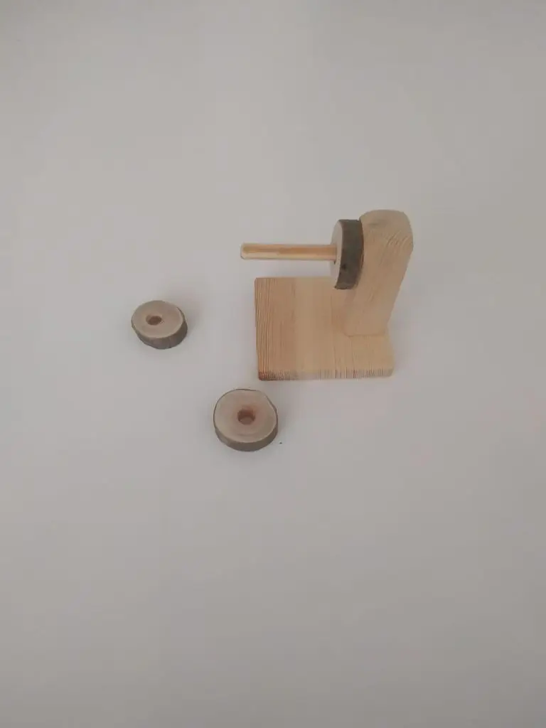 Mainan Edukasi Anak Colok Kayu untuk Edukasi Anak Membantu Memperbaiki Kordinasi Tangan dan Mata