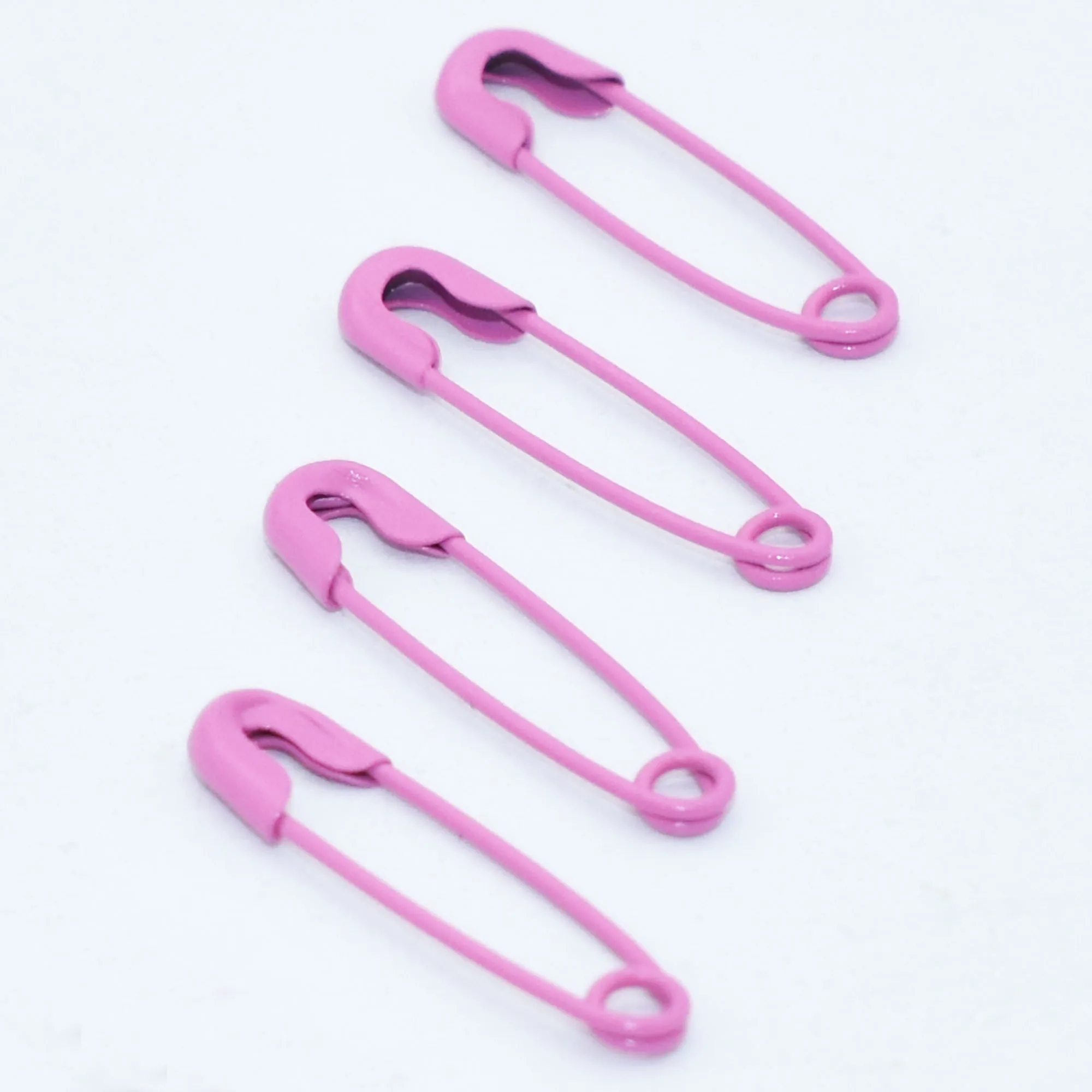 Small Safety Pins Pink Brooch Decorative Charms for Clothes Shawls Metal Clips Stitch Markers With Storage Box Sewing Making