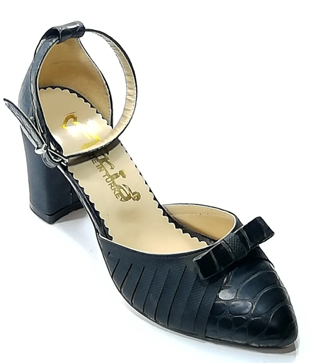 WOMEN'S BLACK CASUAL SHOES. 7 CM HEEL HEIGHT. HEELED SHOES. WEDDING. OFFICE. SPECIAL DAYS. NEW SEASON. LUXURIOUS QUALITY