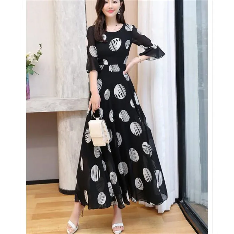 2020 Korean version of the summer new style big swing chiffon wave point flared sleeves Slim was thin O-neck dress