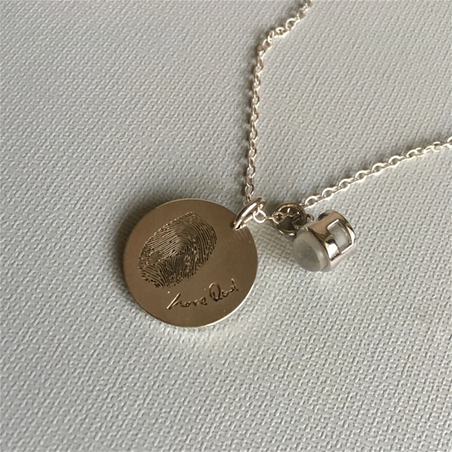 Custom Thumbprint Necklace Personalized Fingerprint Pendant Customized Memorial Nameplate Pet Fingerprint Necklace Jewelry Gift