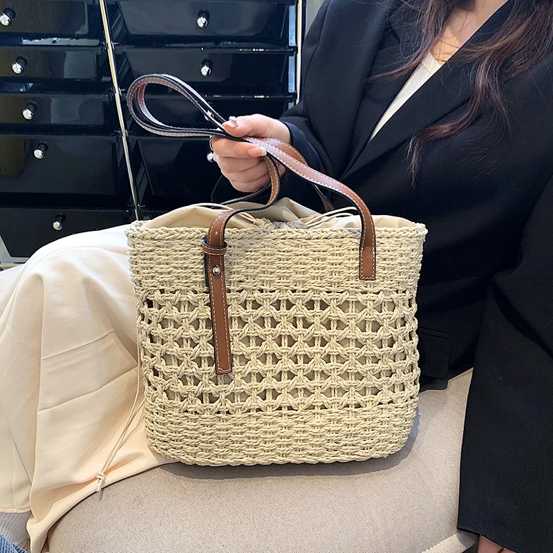 Women Hand-woven Soft Straw Tote 2024 Summer Beach Weave Designer High Quality Shoulder Bag Rattan Retro Handle Tote