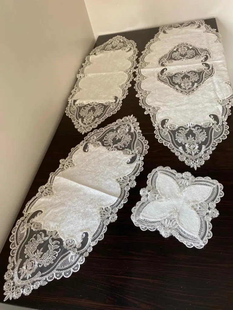 

5 Parça Fransız Dantelli Kadife салон Takımı