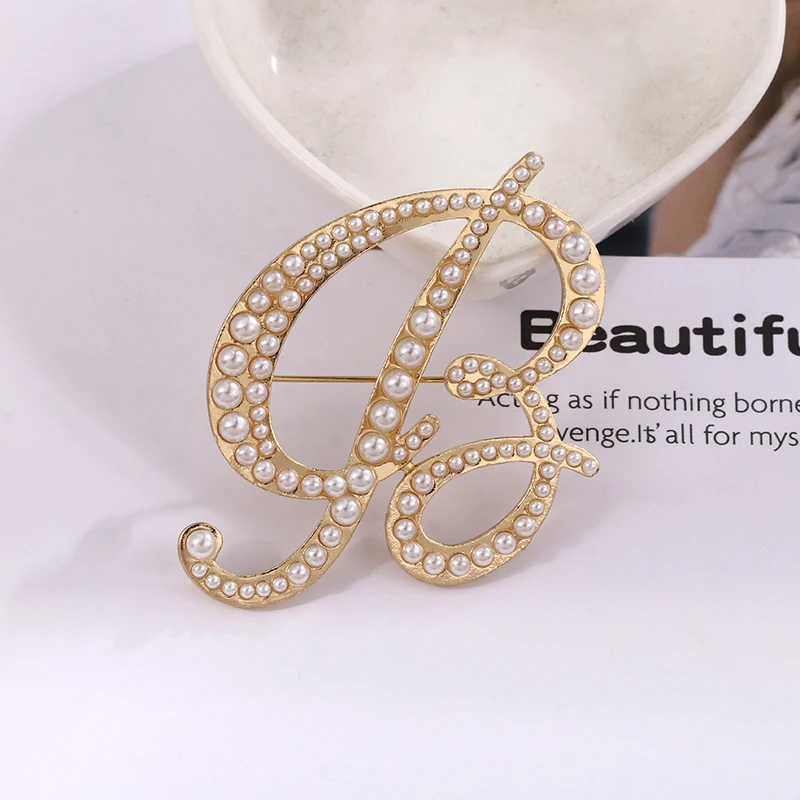 Baiduqiandu Brand High Quality English Initial Letters Simulated Pearls Brooch Pins Fashion Jewelry Accessories