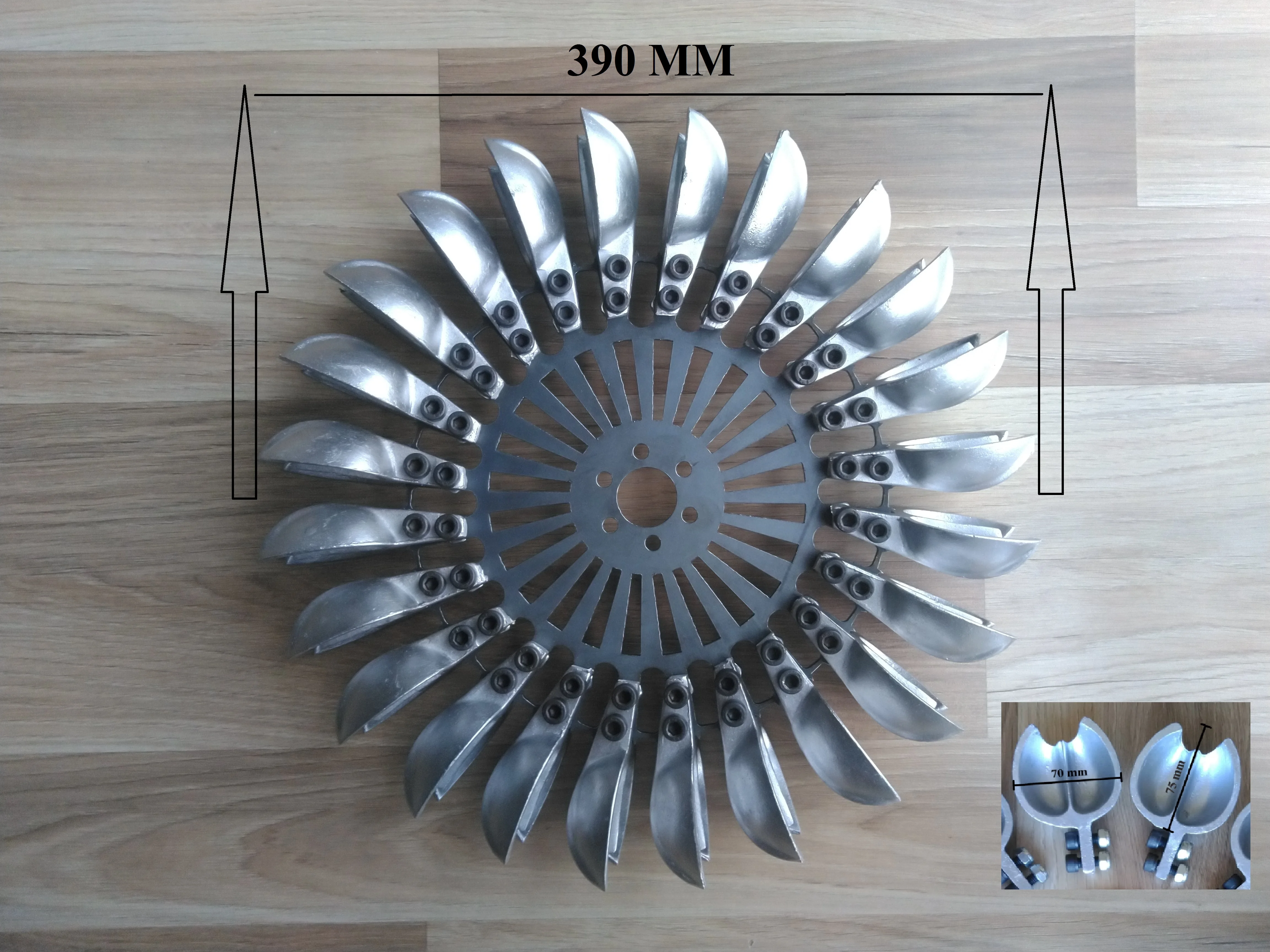 Pelton turbine wheel with 24 aluminum spoon, 390 mm 15.36 inch