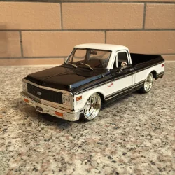 

1/24 New Special Offer Die-cast Metal Classic Pickup Car Desktop Decoration Collection Model Toys For Children Oyuncak