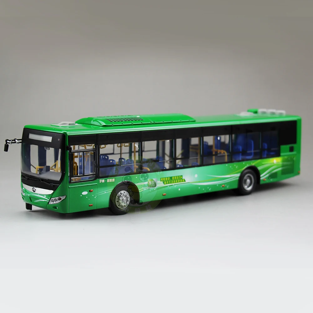 1/42 Scale Bus Model China YuTong City Bus ZK6125CHEVPG4 Diecast Model Car Bus Toys Gifts