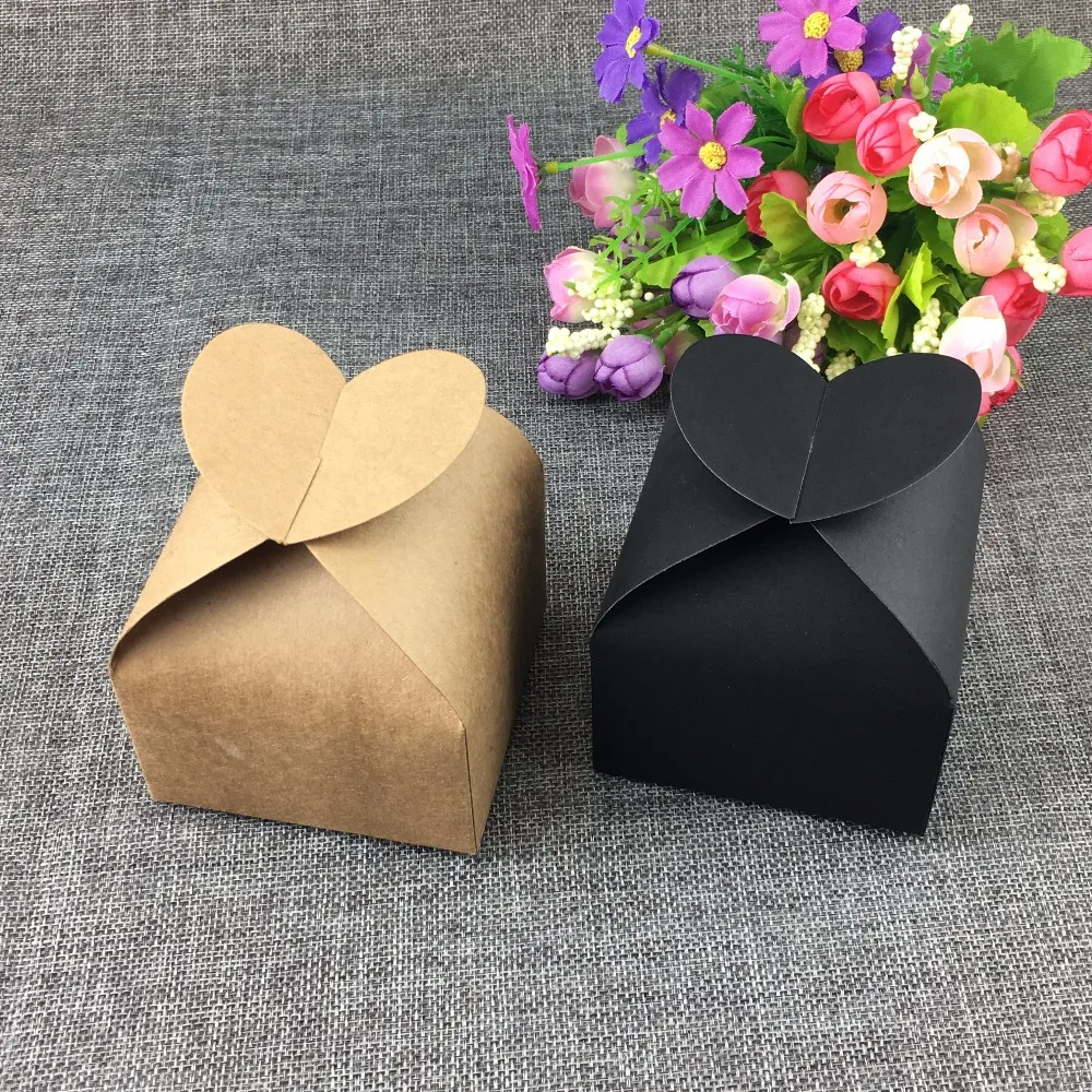 

24PC/Lot8*8*8.5cm Kraft Paper Heart Shape Gift Bag Candy Box Kraft Blank Package Boxes For Jewelry/Candy/Bake Accept Custom Logo