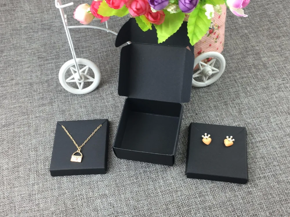 50Set 65*65*30mm Jewelry Black paper Gift Boxes Package Carry Case Display Add Assort 6.2*6.2cm Earring Cards Accept Custom Logo