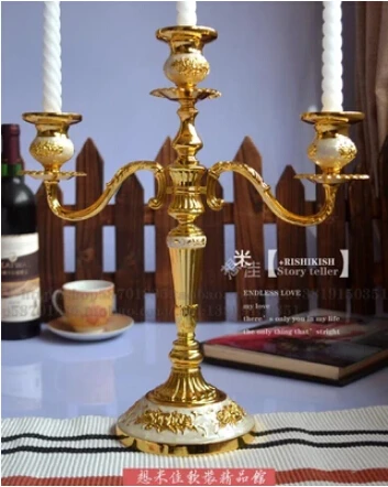 Fashion 3/ 5 Lights Gold White Candle Holder Metal Candlesticks For Chchristmas Candle Stands For Table Decoration ZT036