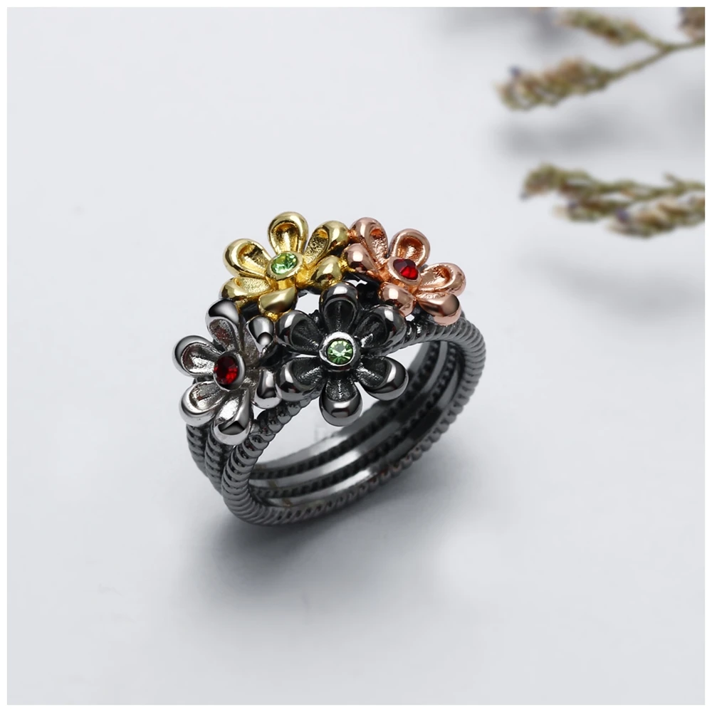 DreamCarnival 1989 New 4 Cute Muti Flowers Neo-Gothic Zirconia Vintage Ring for Women Black Gold Color Wholesales Gifts WA11533